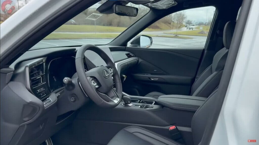 2025 Lexus TX 550h+