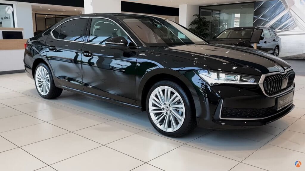 2025 Skoda Superb