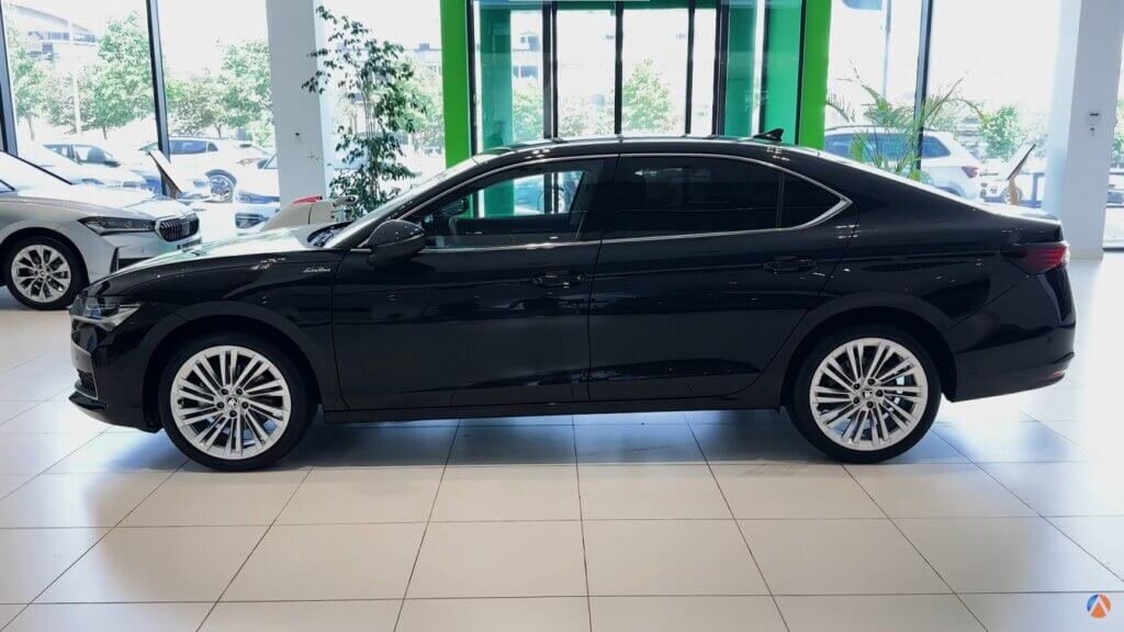 2025 Skoda Superb