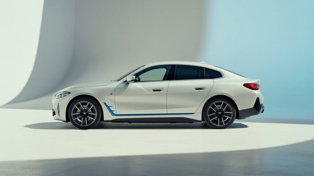 2025 BMW i4 eDrive40